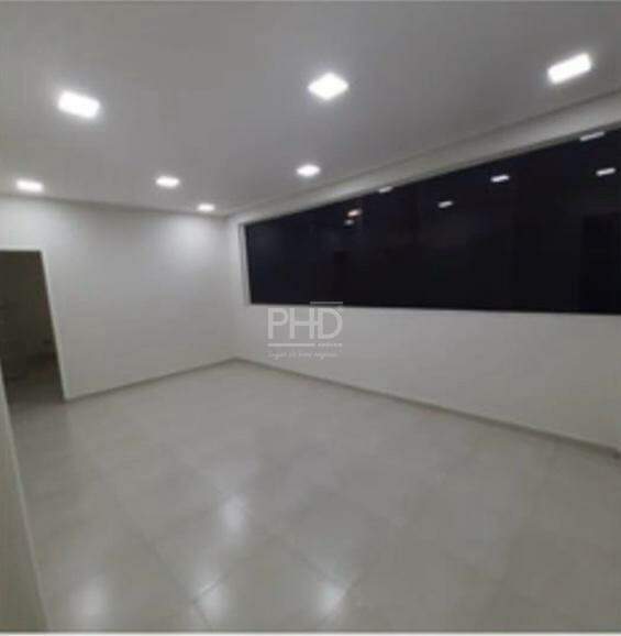 Sobrado à venda com 3 quartos, 550m² - Foto 1