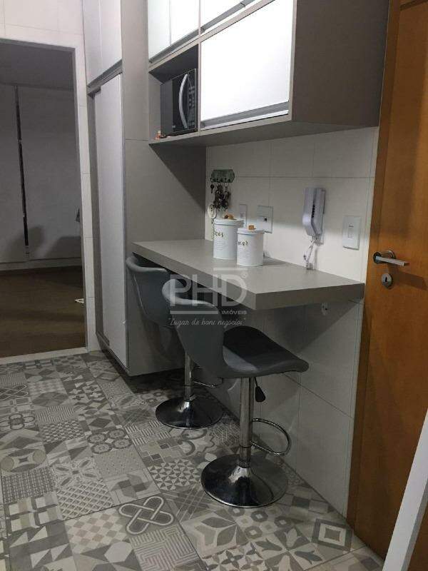 Apartamento à venda com 3 quartos, 100m² - Foto 8