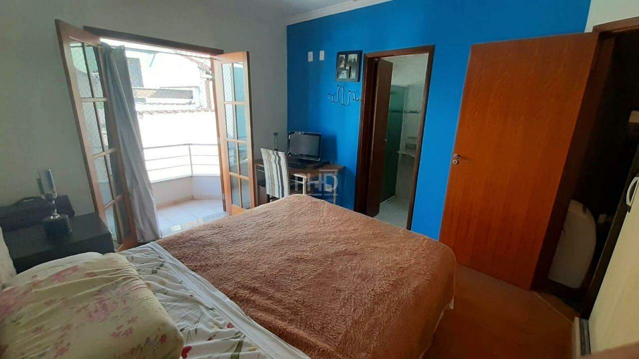 Sobrado à venda com 3 quartos, 225m² - Foto 13