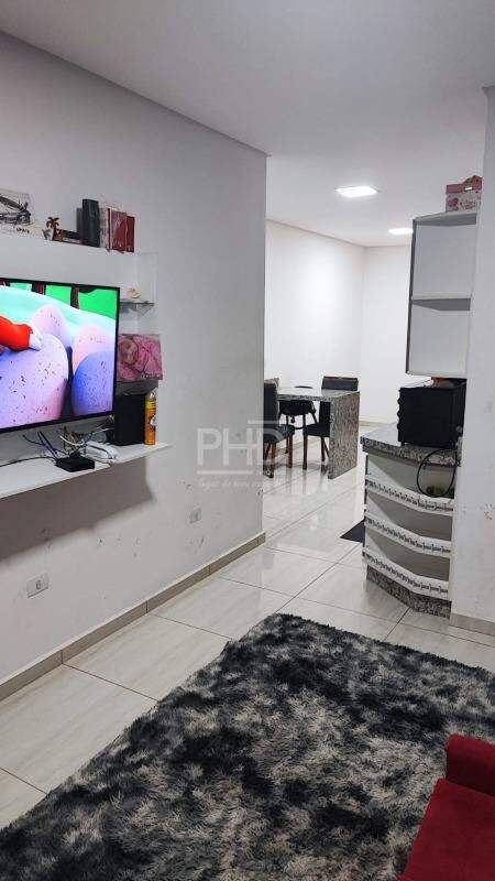 Apartamento à venda com 2 quartos, 70m² - Foto 2