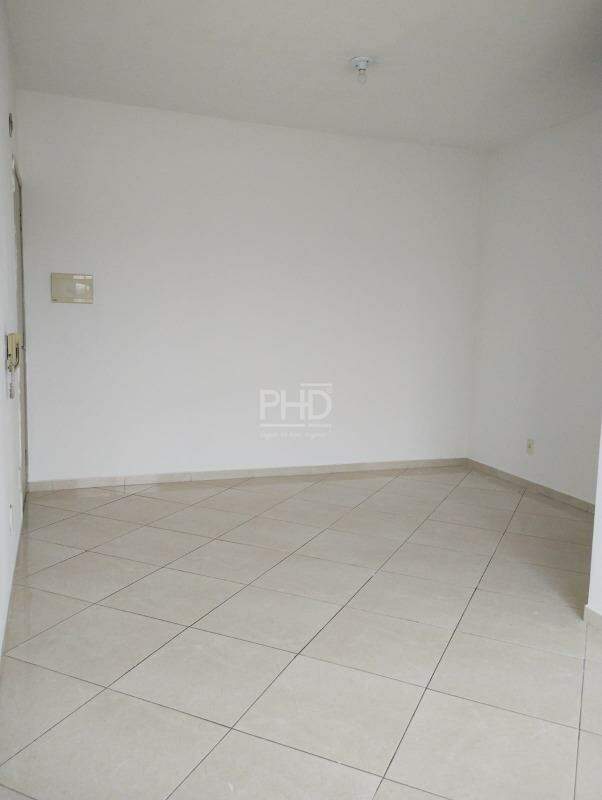 Apartamento à venda com 2 quartos, 60m² - Foto 3