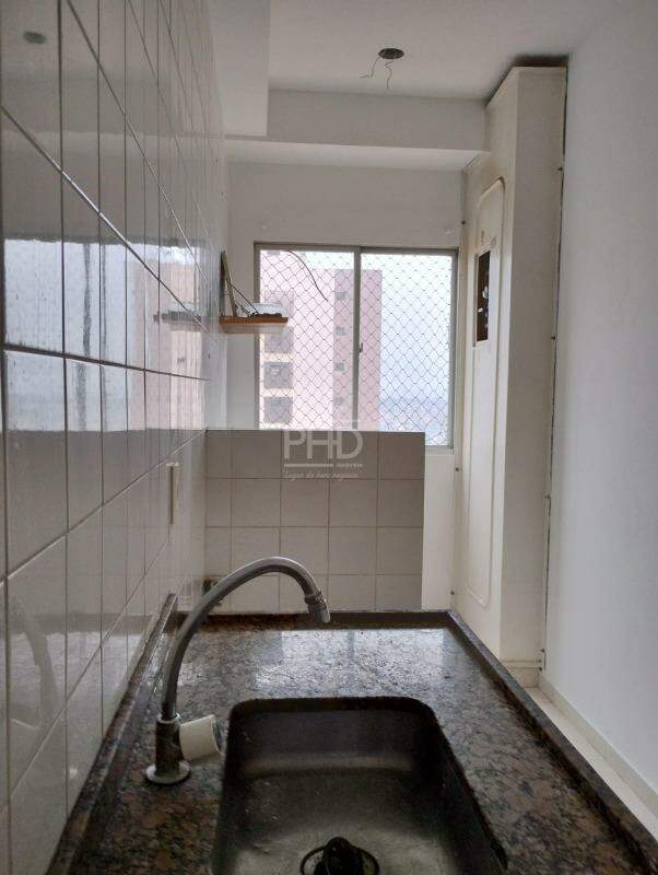 Apartamento à venda com 2 quartos, 60m² - Foto 10