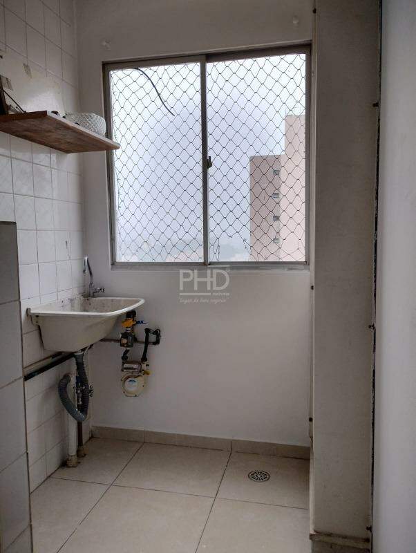 Apartamento à venda com 2 quartos, 60m² - Foto 12