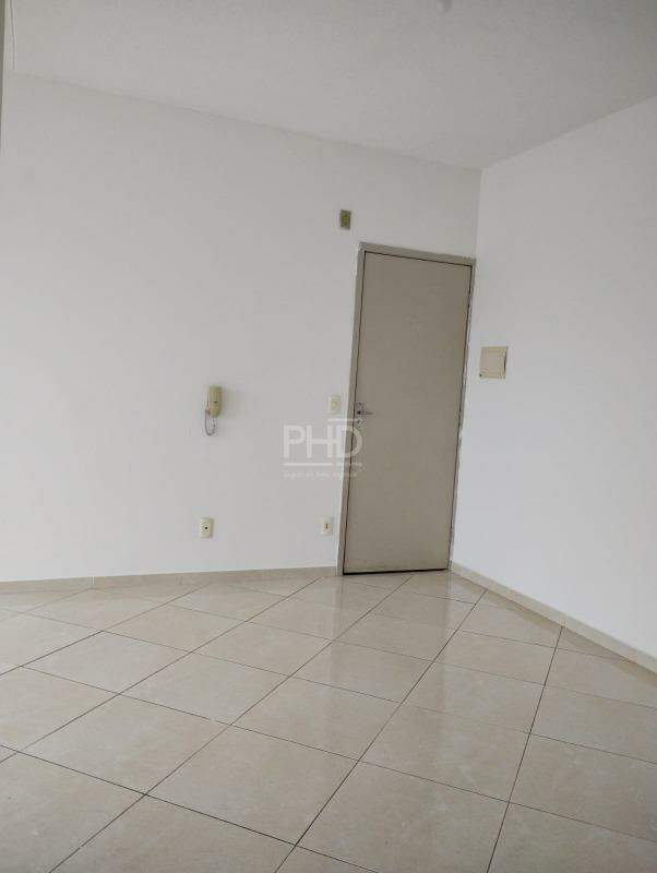 Apartamento à venda com 2 quartos, 60m² - Foto 2