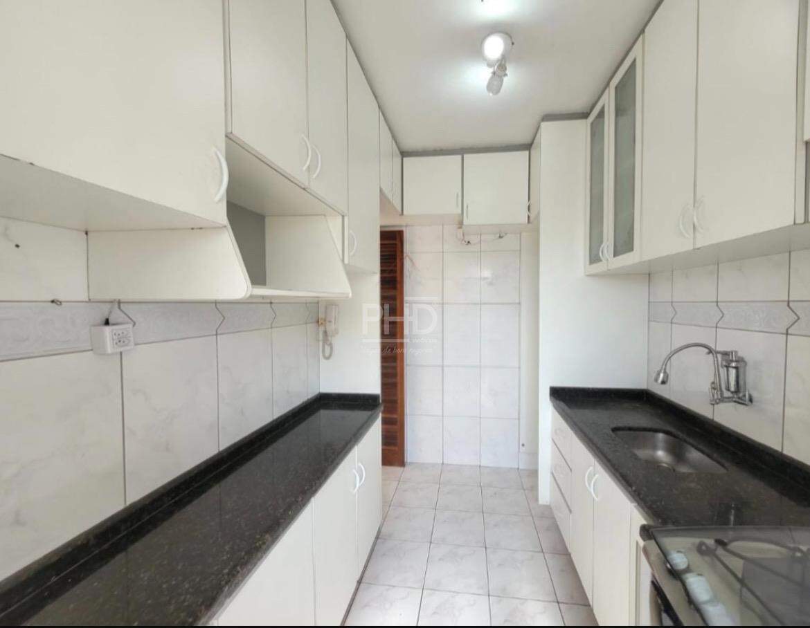 Apartamento à venda com 2 quartos, 55m² - Foto 4