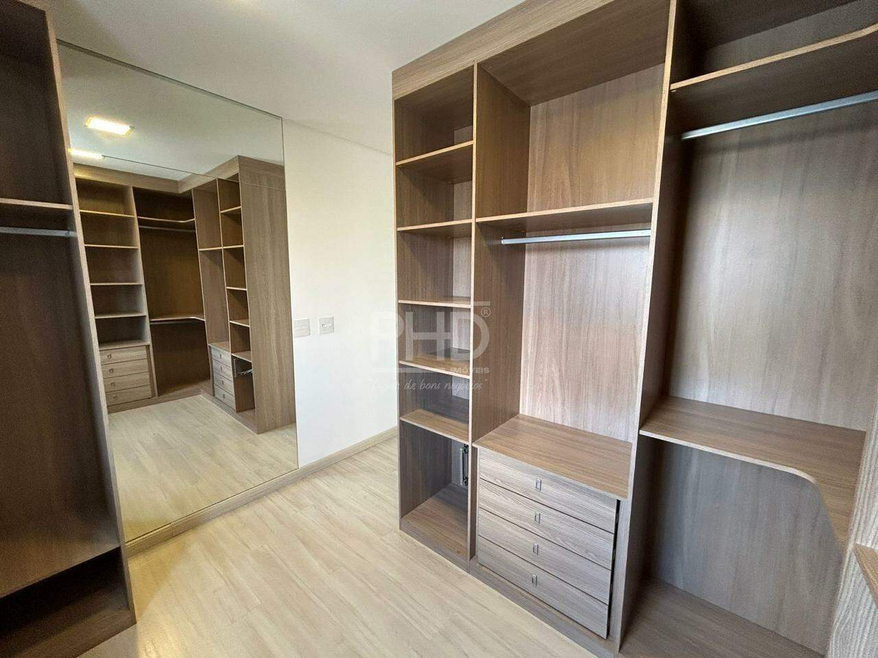 Apartamento à venda com 2 quartos, 80m² - Foto 19