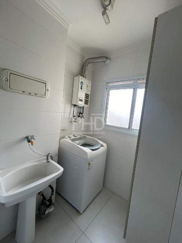 Apartamento à venda com 2 quartos, 80m² - Foto 29