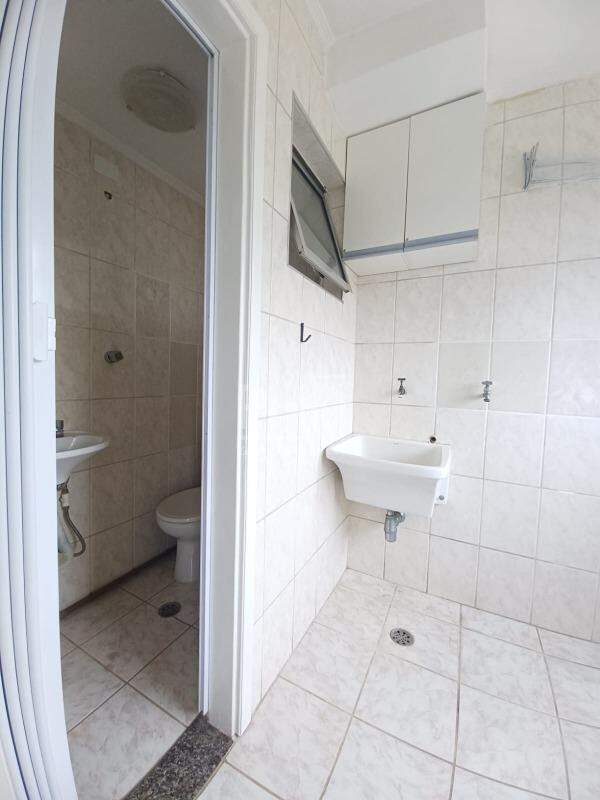 Apartamento à venda com 2 quartos, 72m² - Foto 10