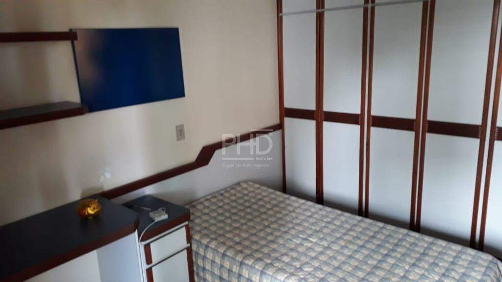 Apartamento à venda com 4 quartos, 240m² - Foto 8