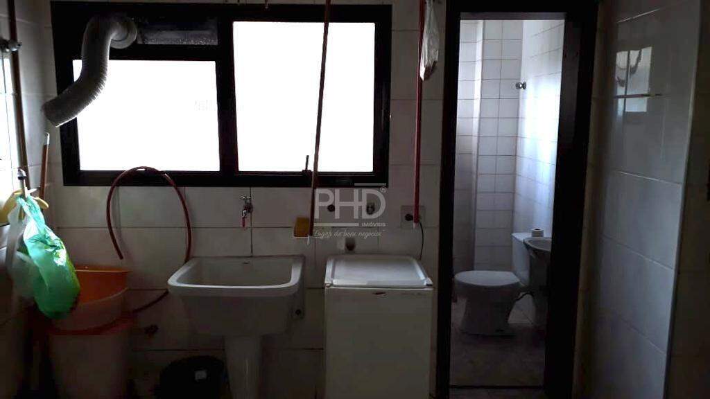 Apartamento à venda com 4 quartos, 240m² - Foto 22