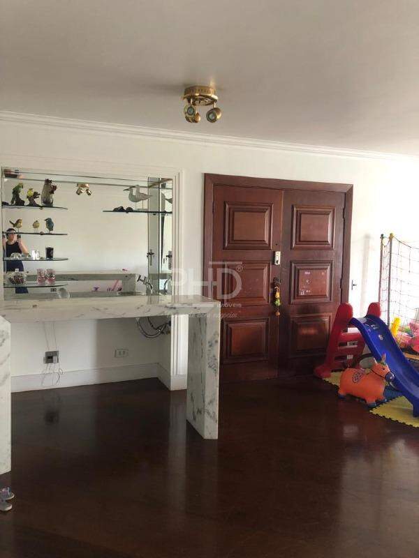 Apartamento à venda com 4 quartos, 240m² - Foto 5