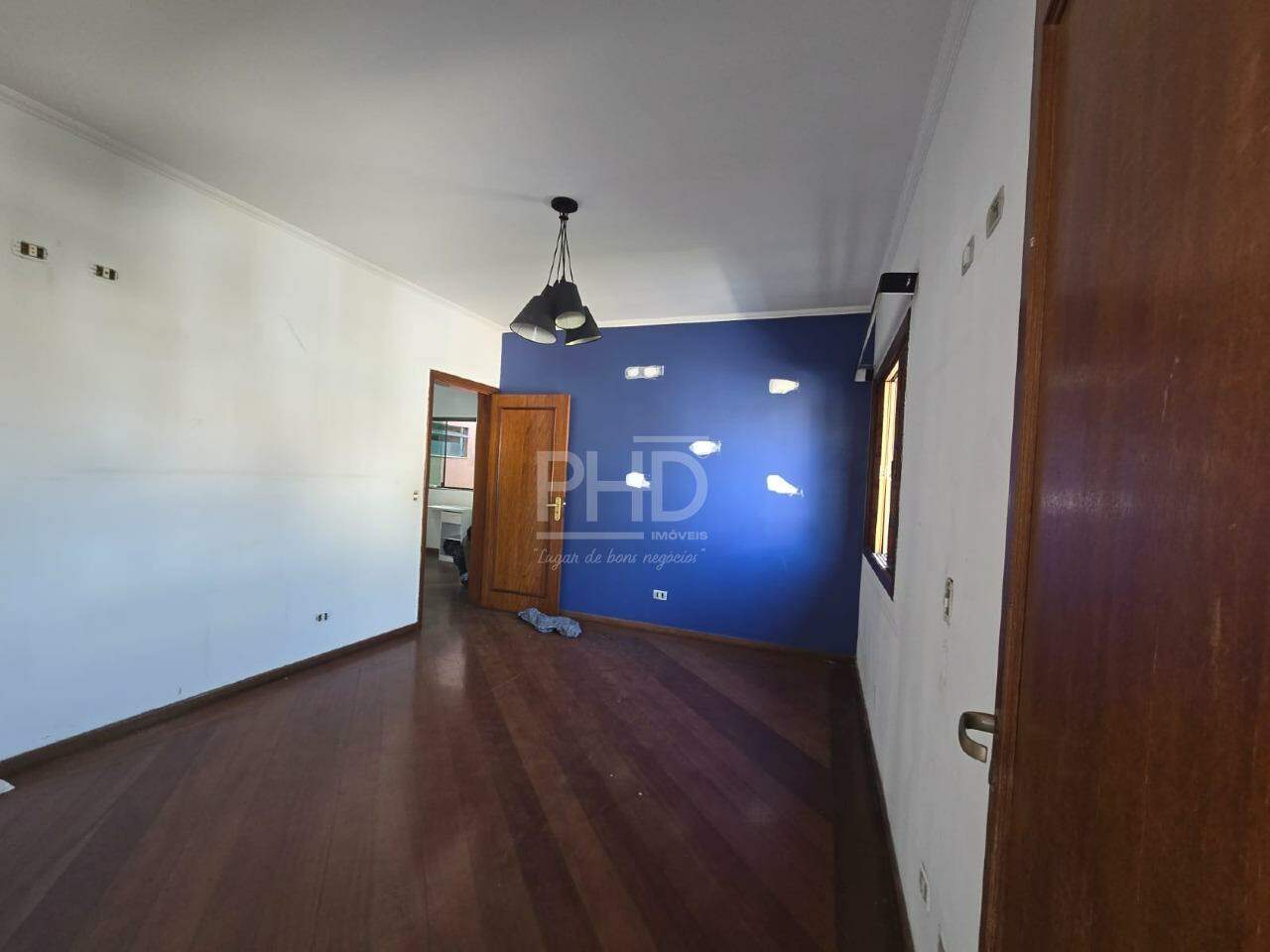 Sobrado para alugar com 3 quartos, 272m² - Foto 13