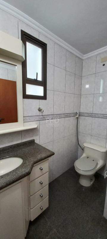 Apartamento à venda com 3 quartos, 145m² - Foto 27