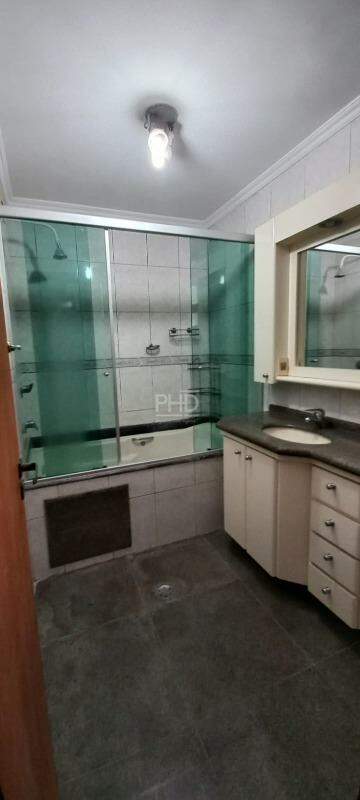 Apartamento à venda com 3 quartos, 145m² - Foto 22