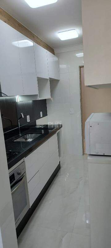 Apartamento à venda com 3 quartos, 83m² - Foto 13