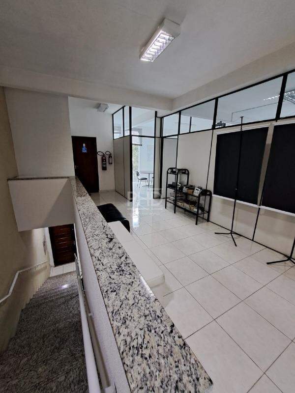 Prédio Inteiro para alugar, 280m² - Foto 7