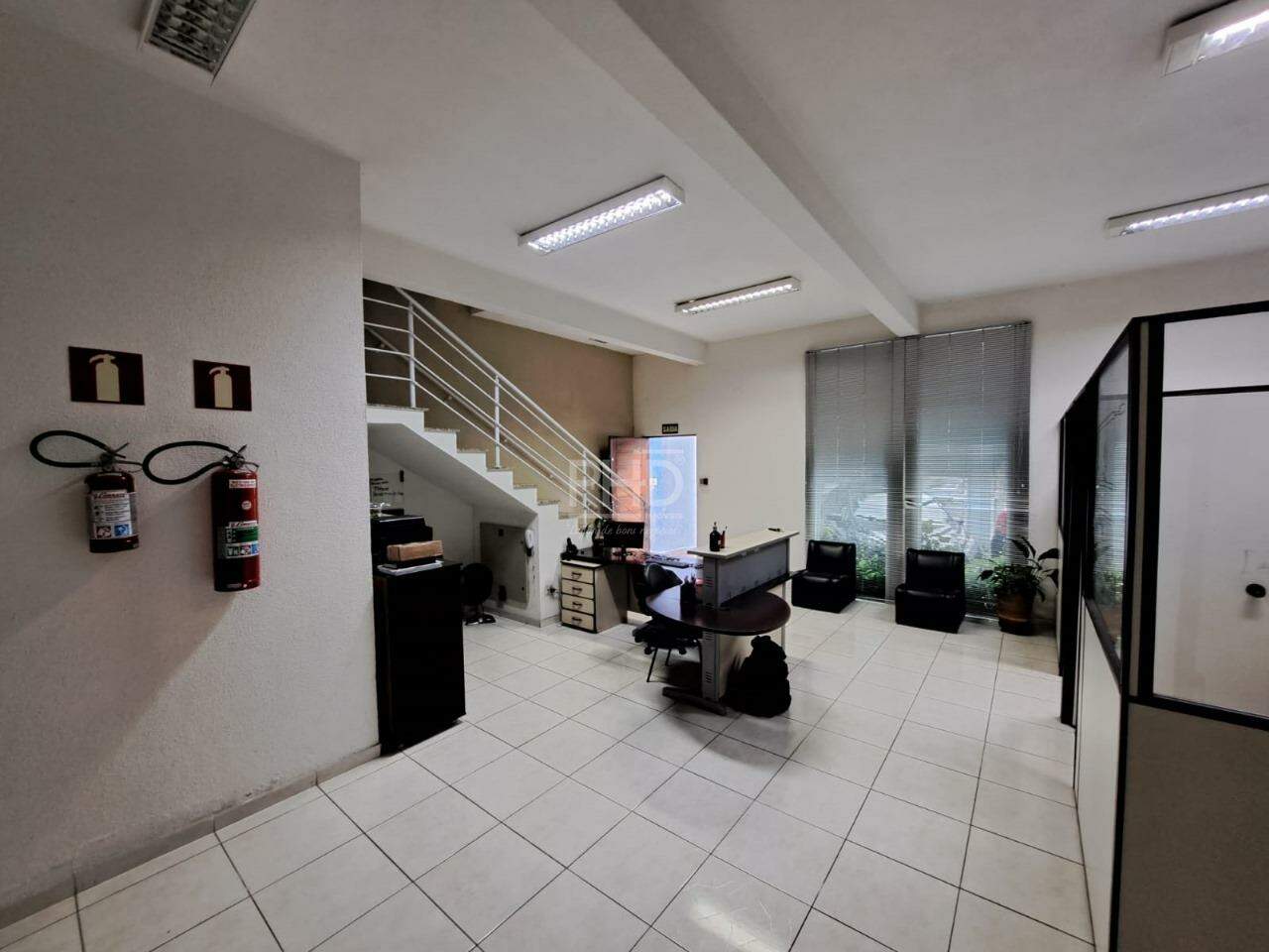 Prédio Inteiro para alugar, 280m² - Foto 3