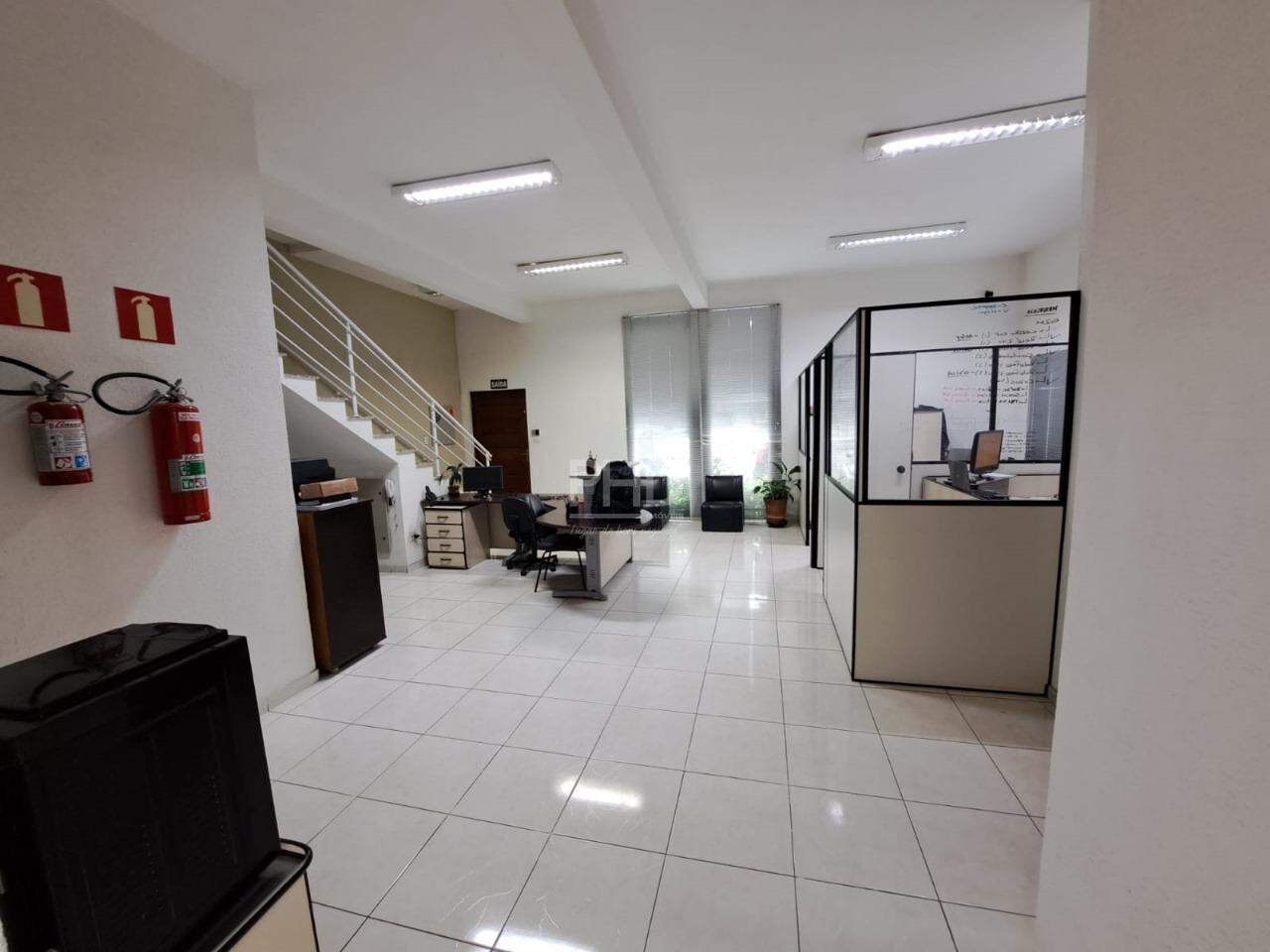 Prédio Inteiro para alugar, 280m² - Foto 4