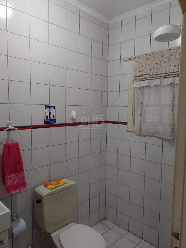 Sobrado para alugar com 3 quartos, 225m² - Foto 36