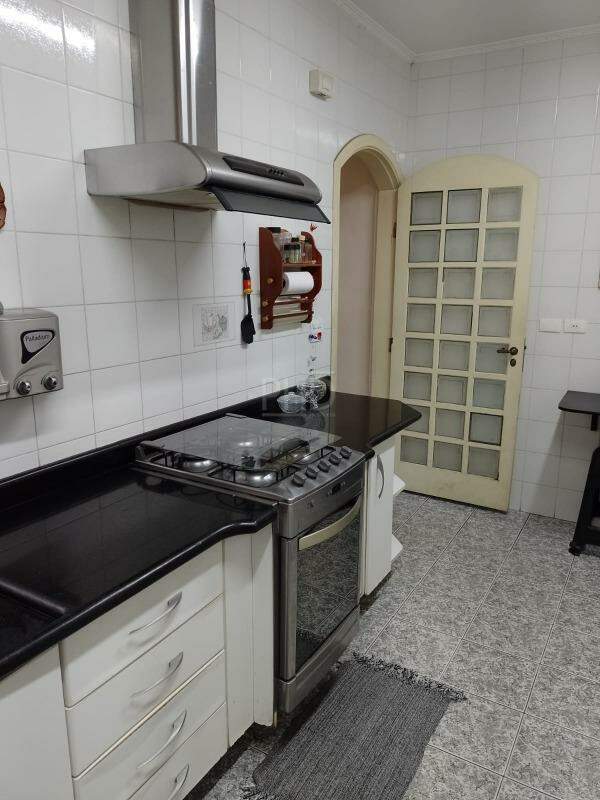 Sobrado para alugar com 3 quartos, 225m² - Foto 8