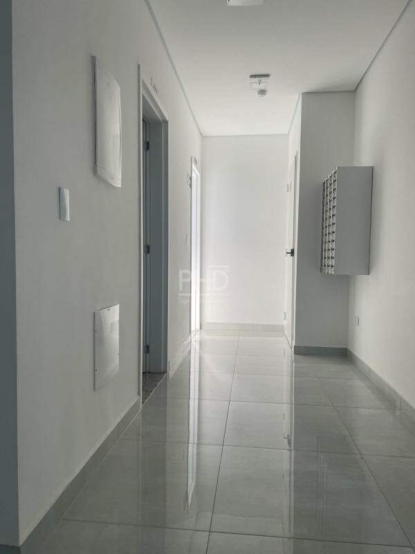 Apartamento à venda com 2 quartos, 41m² - Foto 11