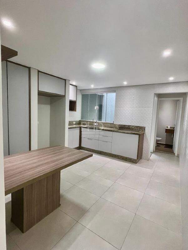 Sobrado à venda com 3 quartos, 160m² - Foto 4