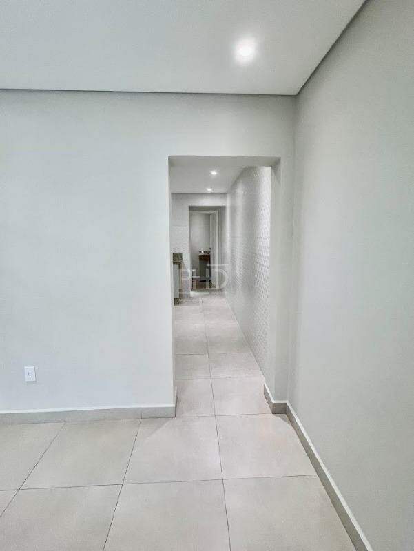 Sobrado à venda com 3 quartos, 160m² - Foto 2