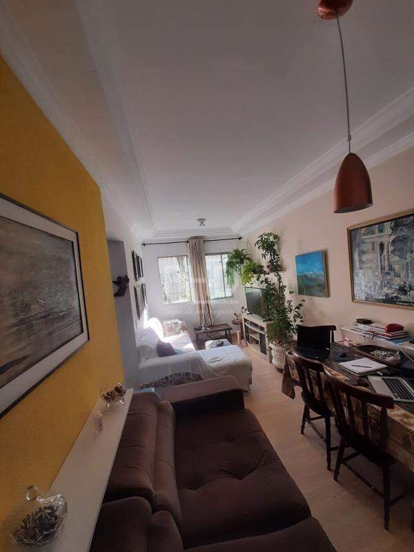 Apartamento à venda com 2 quartos, 55m² - Foto 2