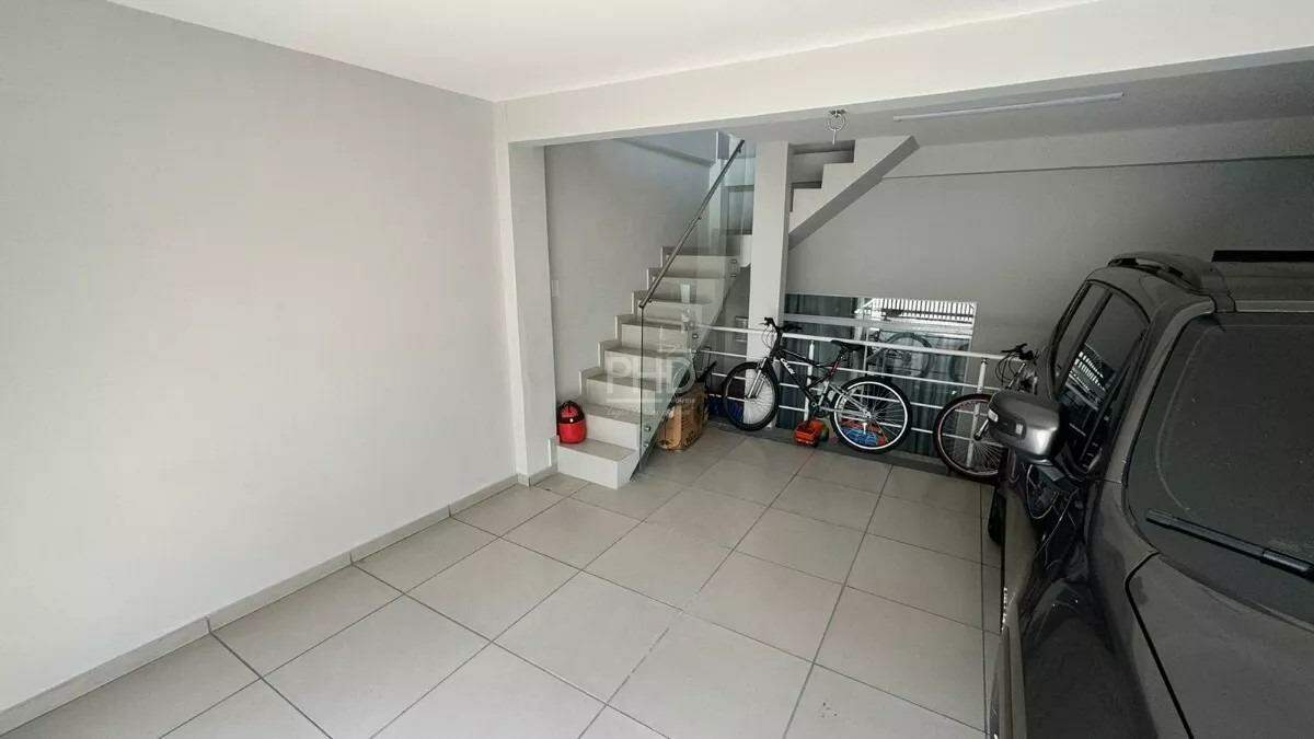 Sobrado à venda com 3 quartos, 212m² - Foto 25