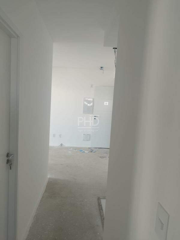 Apartamento para alugar com 2 quartos, 60m² - Foto 12