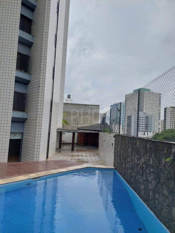 Apartamento à venda com 3 quartos, 135m² - Foto 27