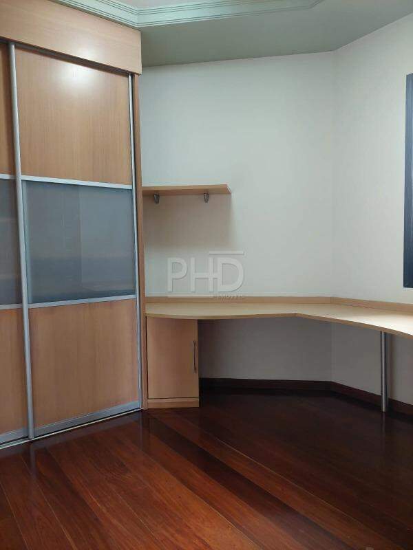 Apartamento à venda com 3 quartos, 135m² - Foto 15