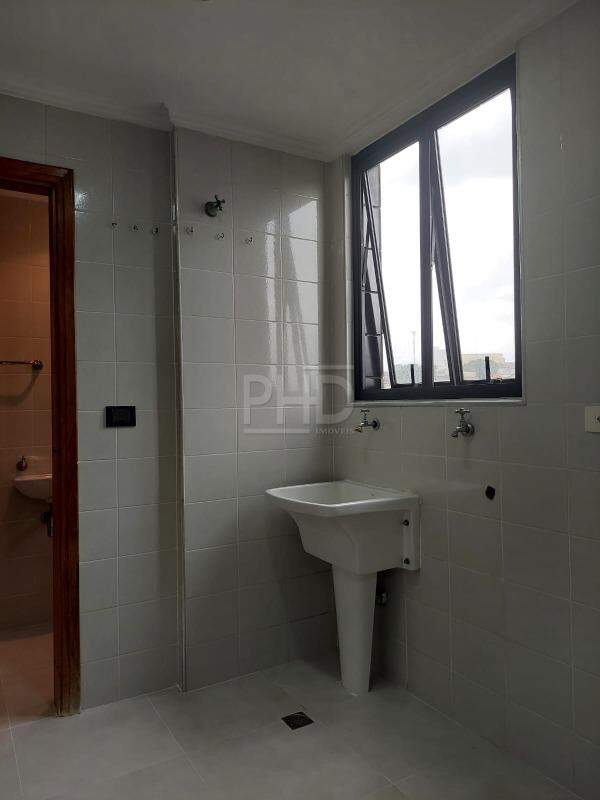 Apartamento à venda com 3 quartos, 135m² - Foto 25