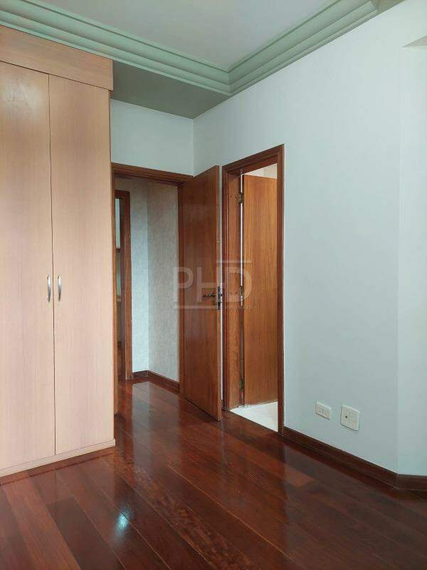 Apartamento à venda com 3 quartos, 135m² - Foto 14