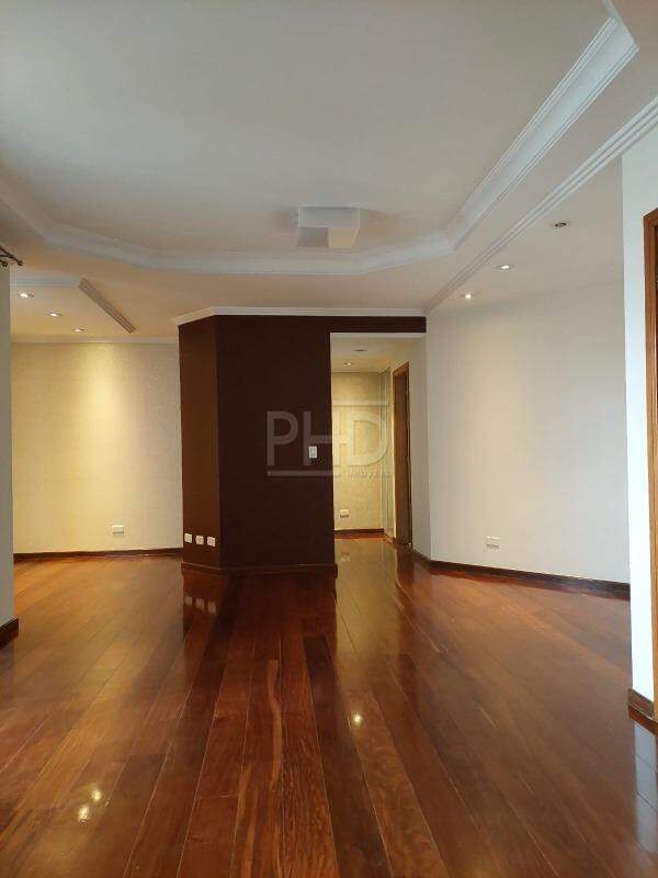 Apartamento à venda com 3 quartos, 135m² - Foto 2