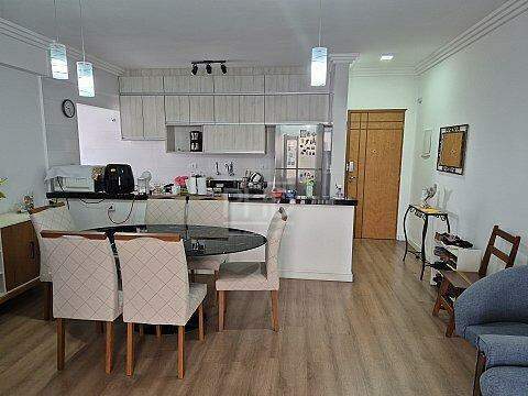 Apartamento à venda com 2 quartos, 82m² - Foto 1