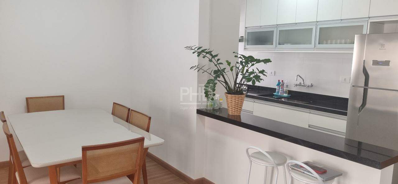 Apartamento à venda com 2 quartos, 82m² - Foto 1