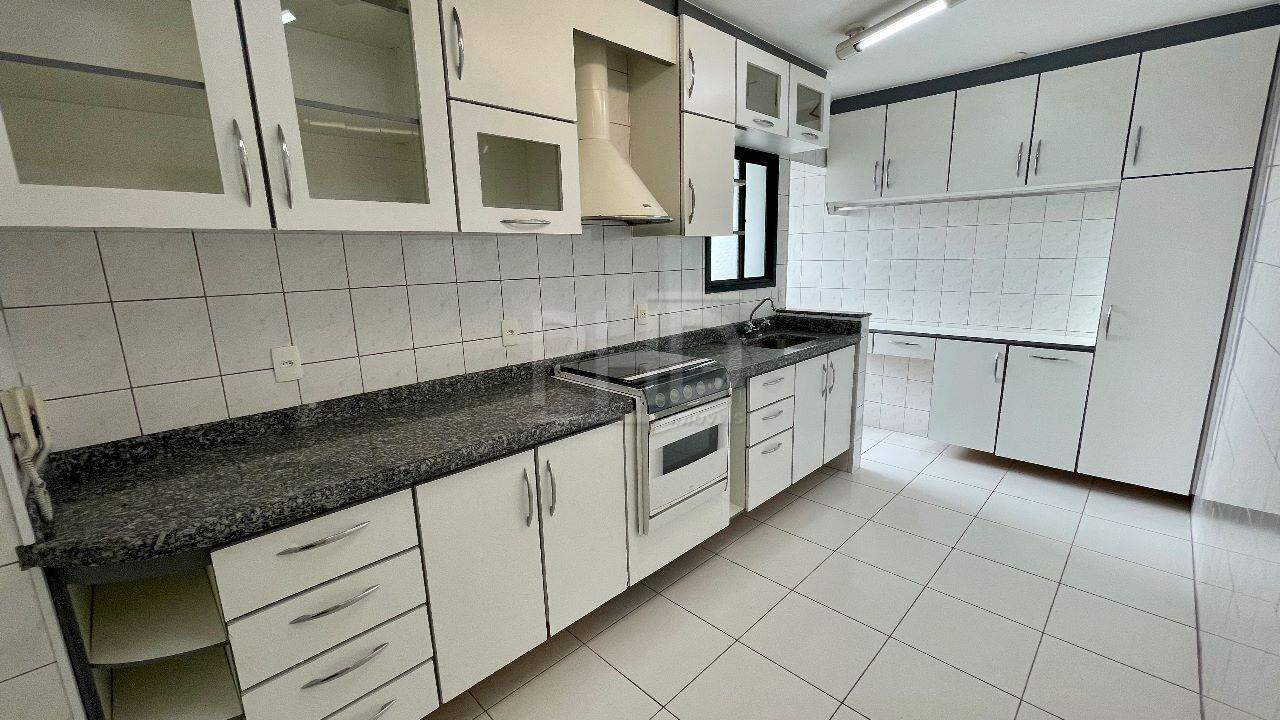 Apartamento à venda com 3 quartos, 85m² - Foto 7