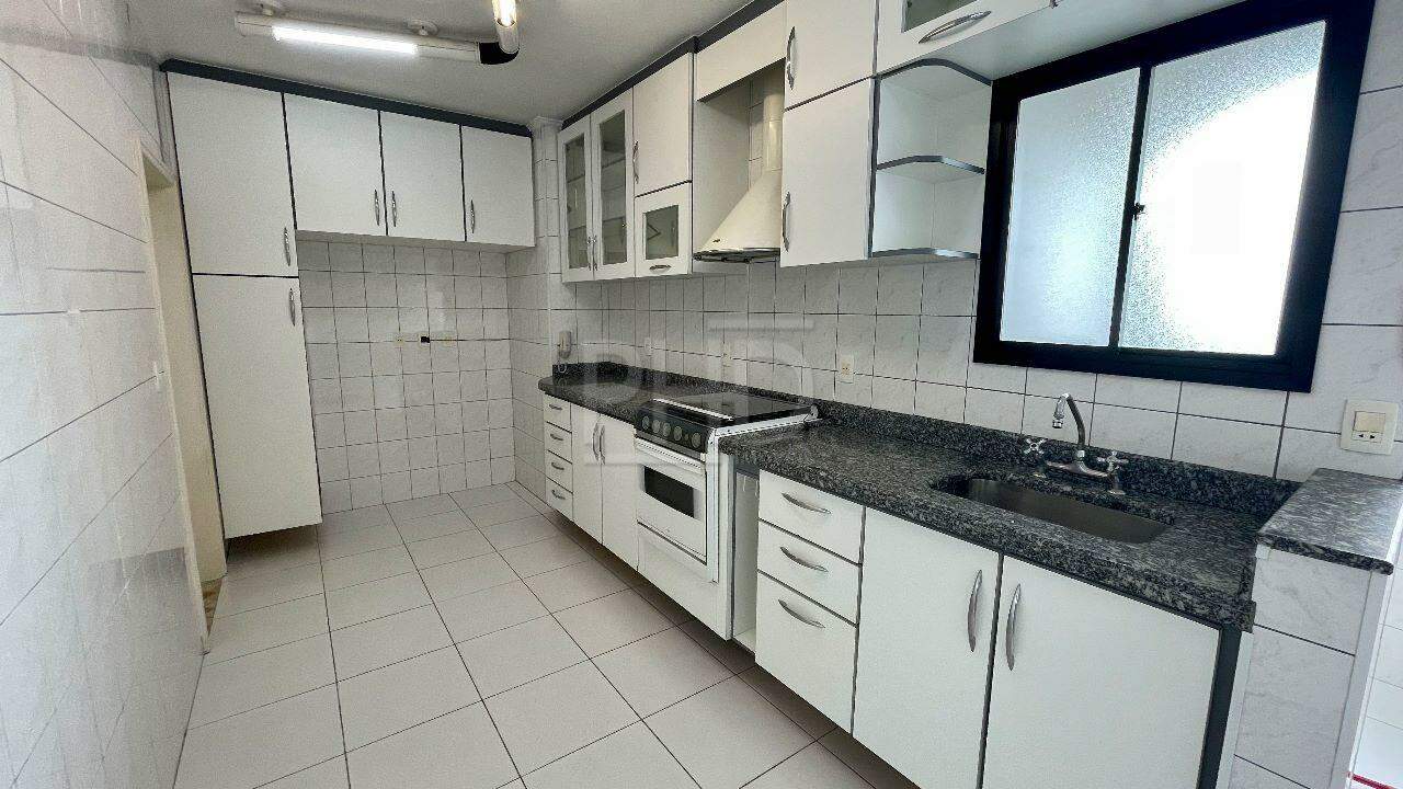 Apartamento à venda com 3 quartos, 85m² - Foto 8