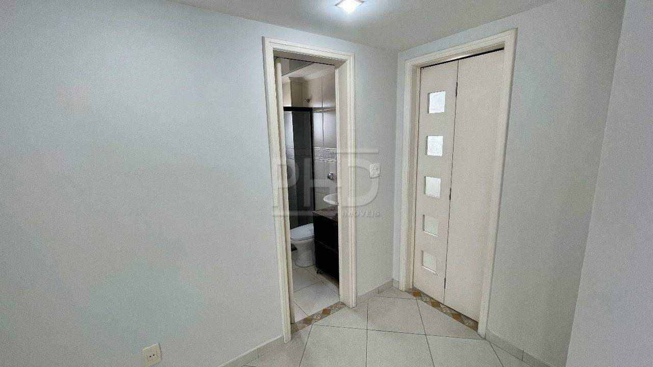 Apartamento à venda com 3 quartos, 85m² - Foto 19