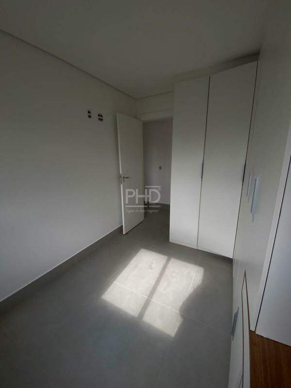 Apartamento à venda com 2 quartos, 55m² - Foto 15