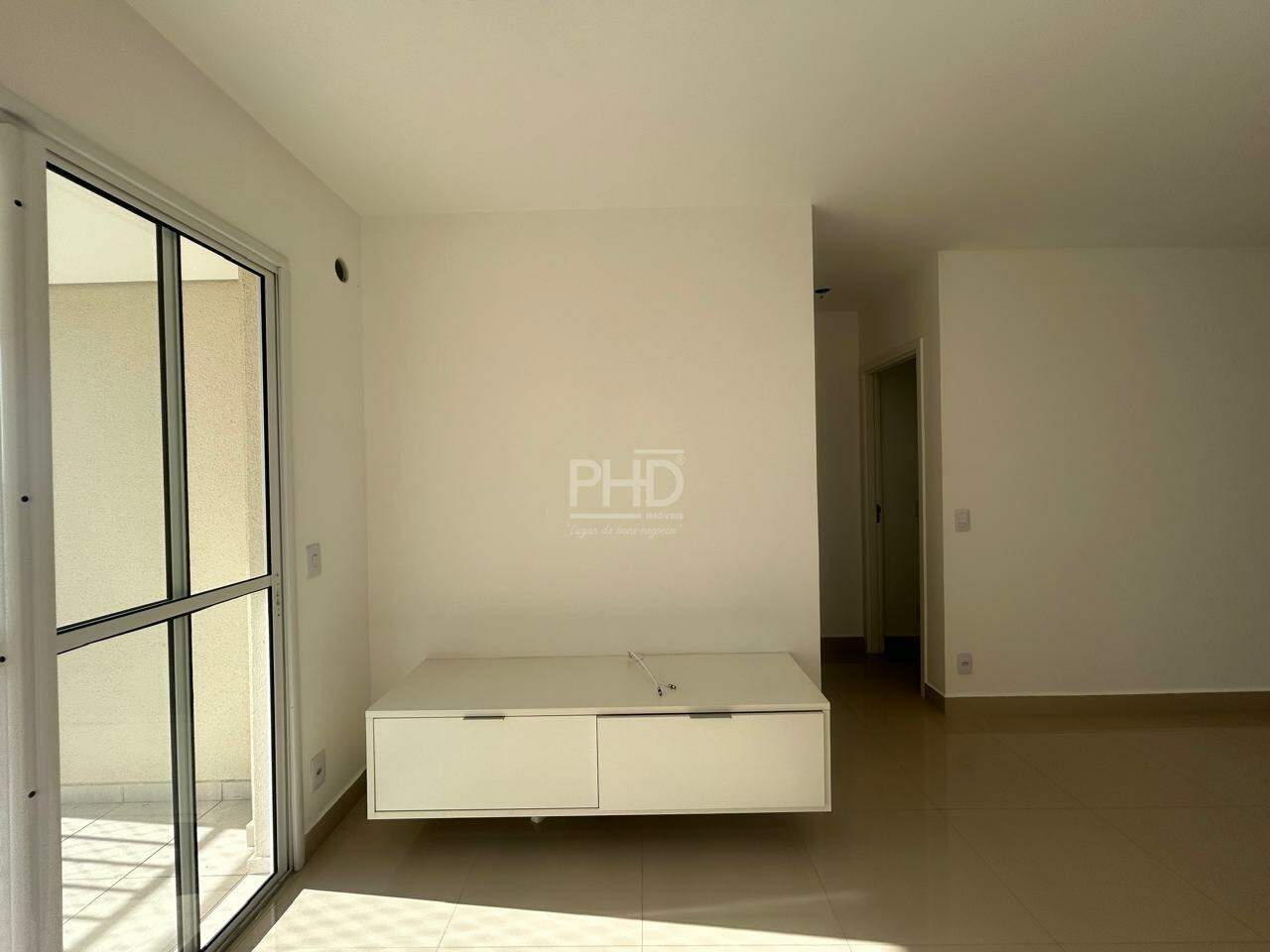 Apartamento à venda com 2 quartos, 68m² - Foto 3