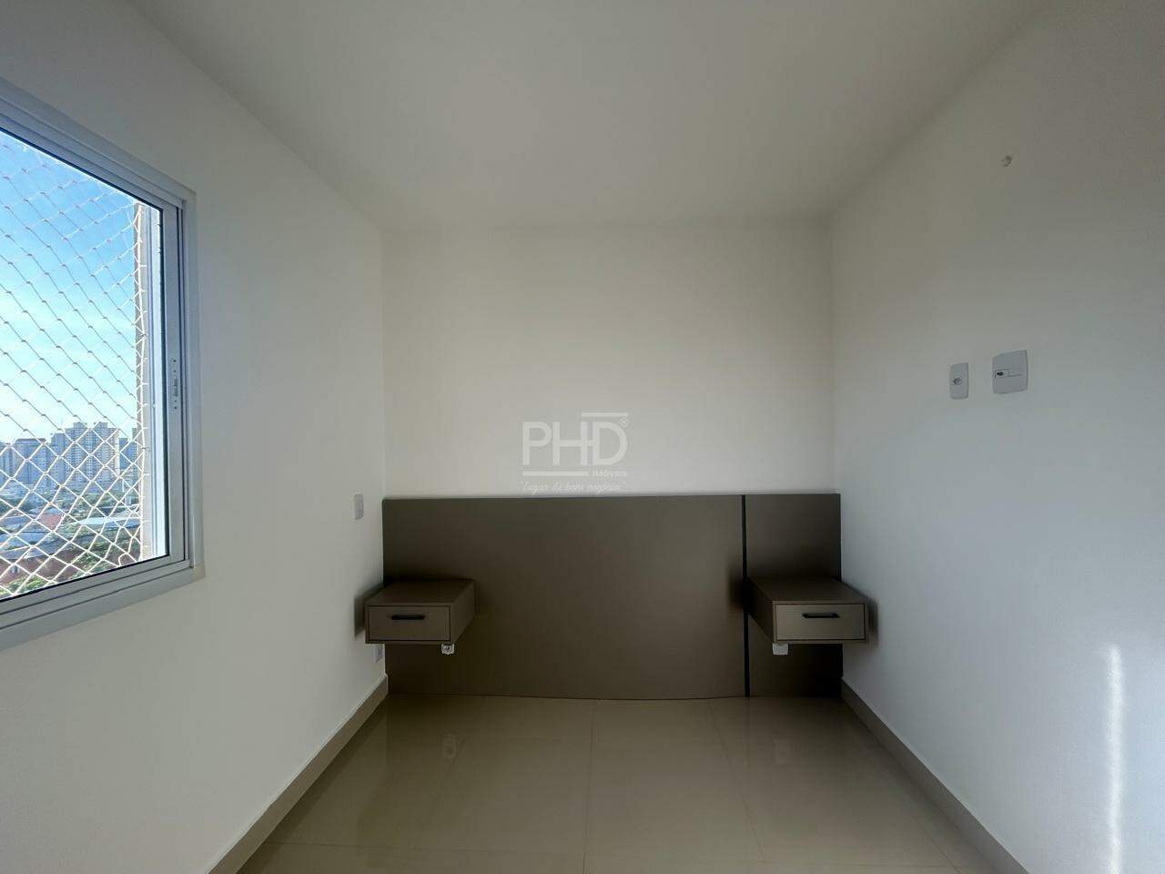 Apartamento à venda com 2 quartos, 68m² - Foto 13