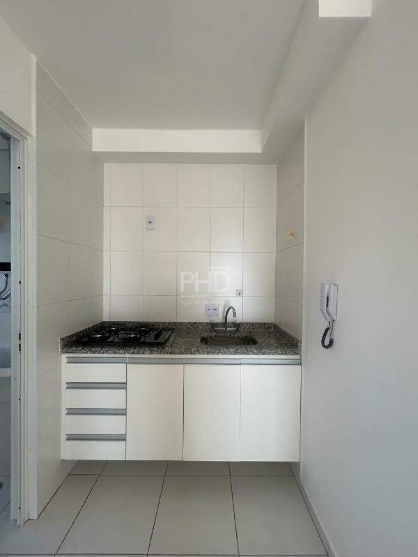 Apartamento à venda com 2 quartos, 68m² - Foto 11