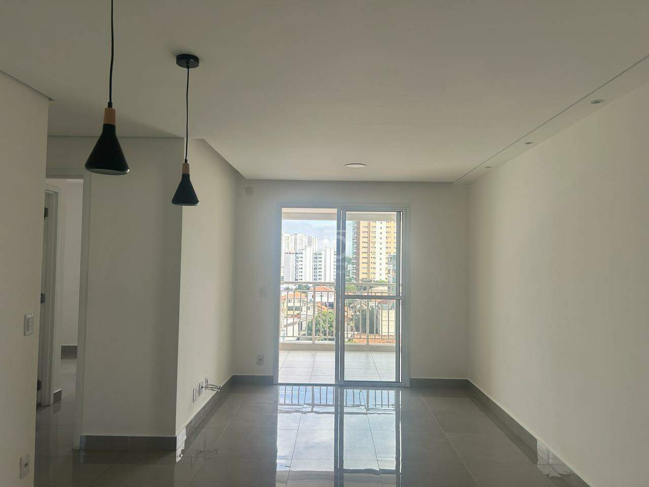 Apartamento à venda com 2 quartos, 68m² - Foto 4