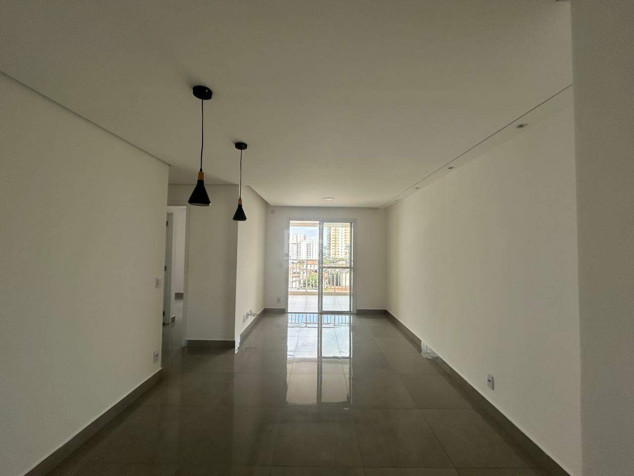 Apartamento à venda com 2 quartos, 68m² - Foto 3