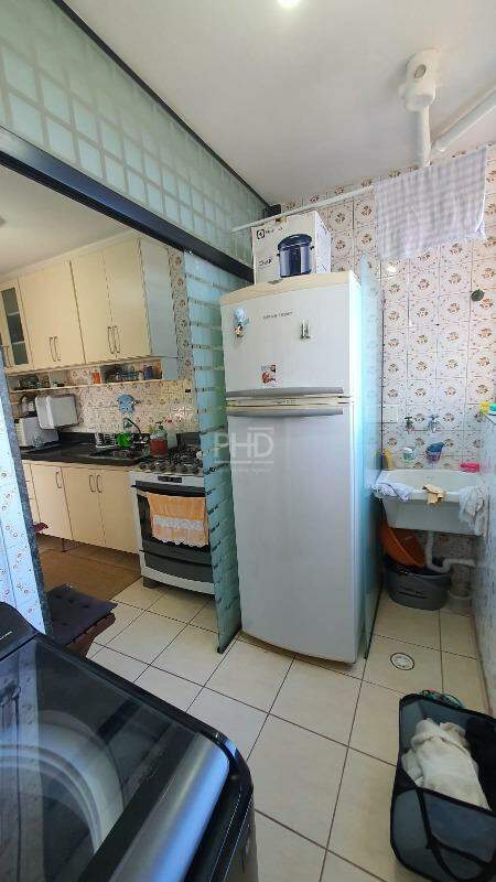 Apartamento à venda com 3 quartos, 75m² - Foto 3