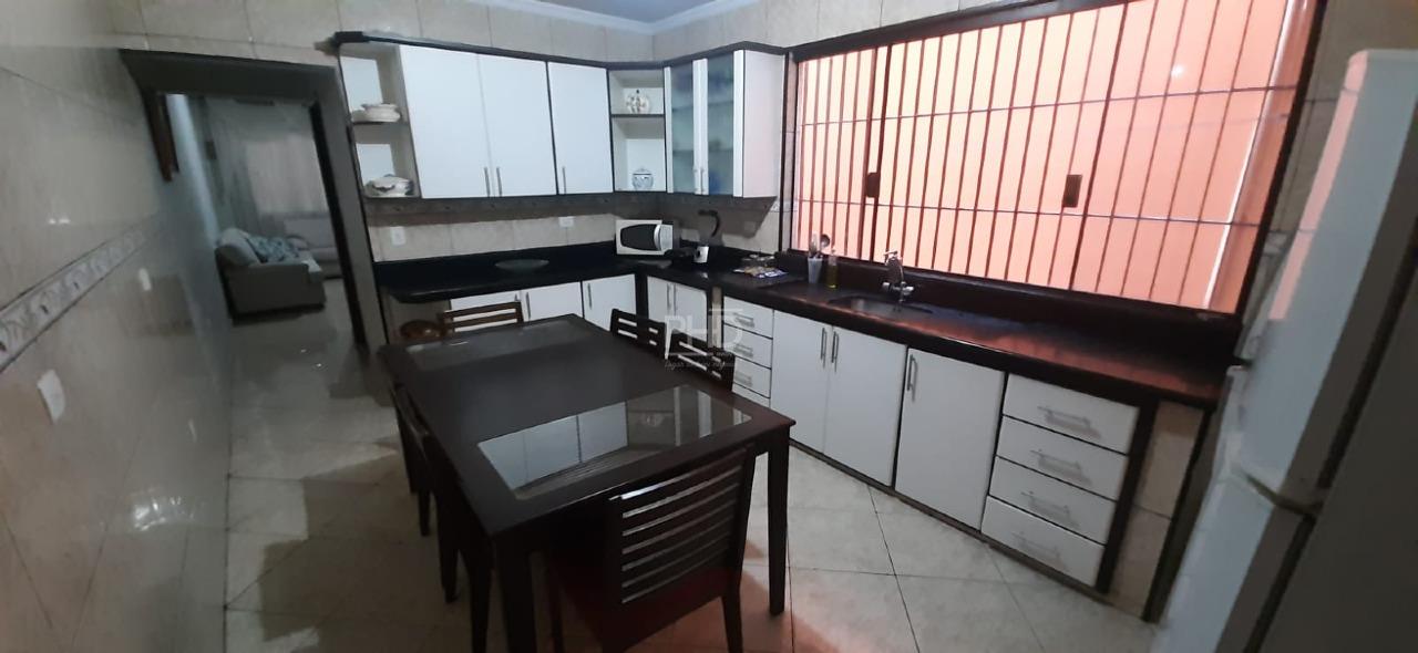 Sobrado à venda com 4 quartos, 167m² - Foto 3