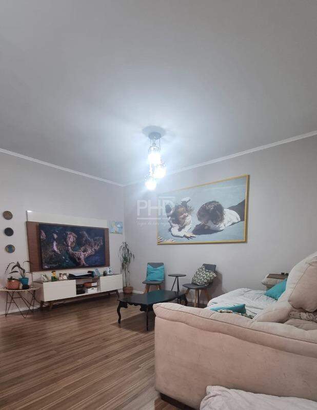 Sobrado à venda com 3 quartos, 201m² - Foto 2