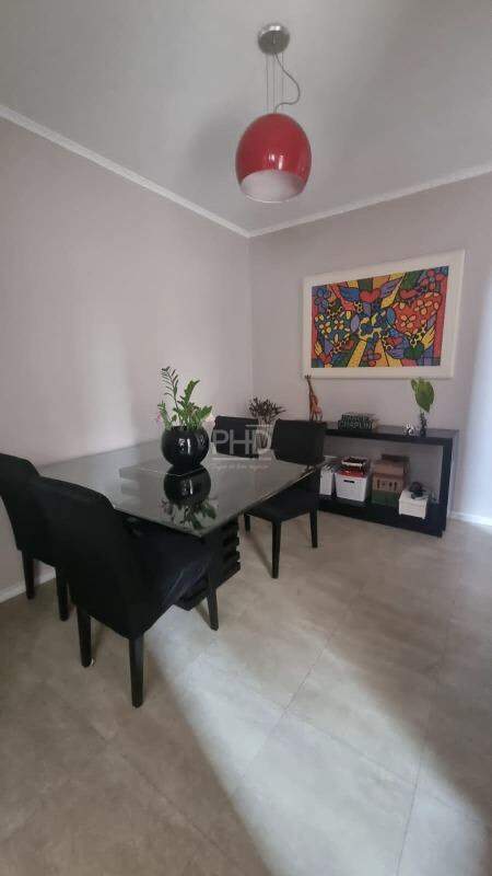 Sobrado à venda com 3 quartos, 201m² - Foto 1